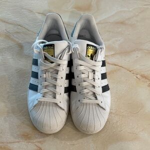 Adidas Classic White Sneakers with Black Stripes gold detail size 9.5